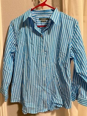 Lauren Ralph Lauren Blue & White Button Down Shirt